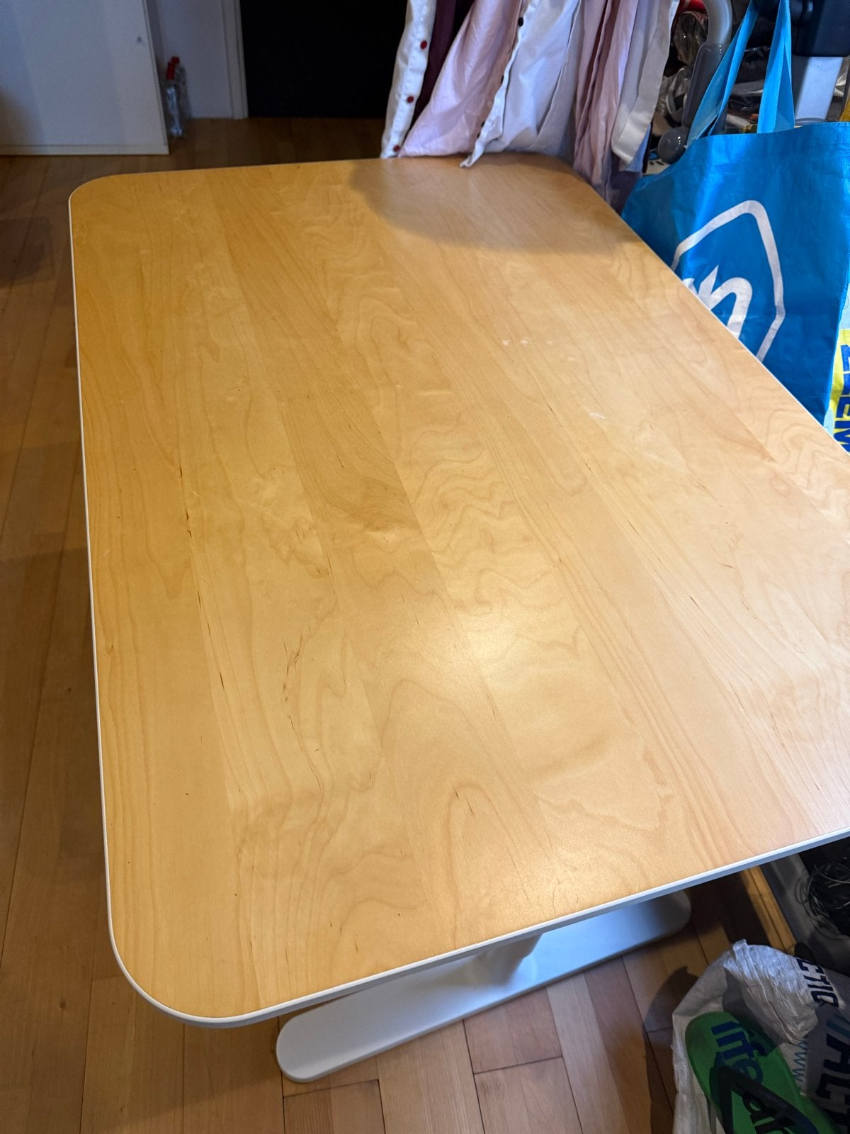 IKEA BEKANT Bureau - Zo goed als nieuw, Huis en Inrichting, Ophalen, Hout, Zo goed als nieuw, IKEA