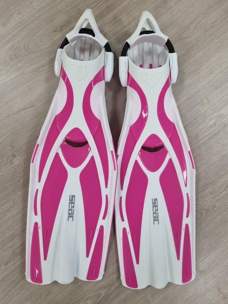 Nieuw SEAC buiten vinnen XS-S ( 36-38), Watersport en Boten, Duiken, Ophalen of Verzenden, Nieuw, Overige typen