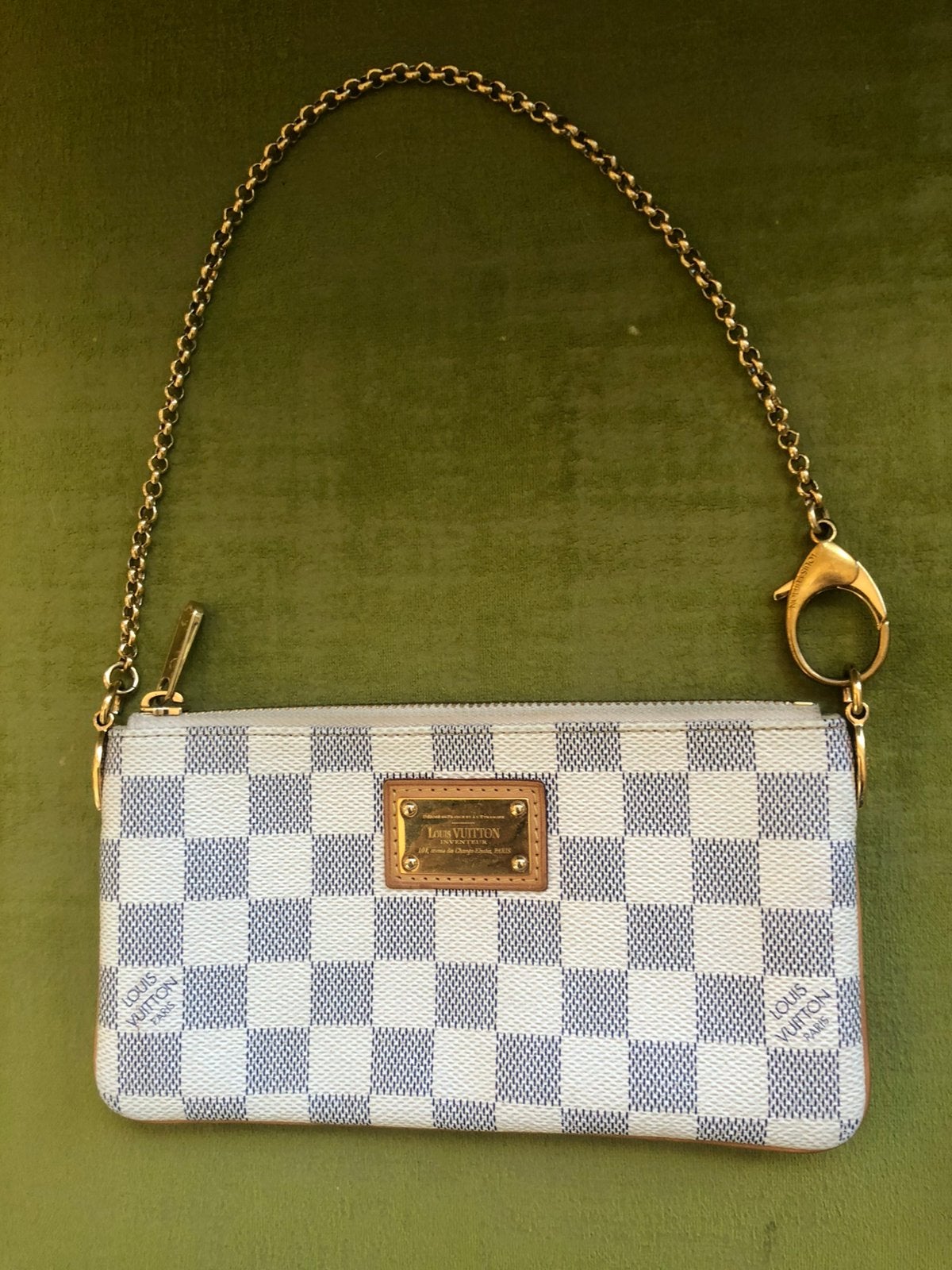 Originele Louis Vuitton Milla pochette in Damier Azur, Sieraden, Tassen en Uiterlijk, Tassen | Damestassen, Ophalen of Verzenden