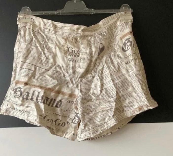 Nieuw Heren Short JOHN GALLIANO (50), Ophalen of Verzenden, Zo goed als nieuw, Maat 46/48 (XL) of groter