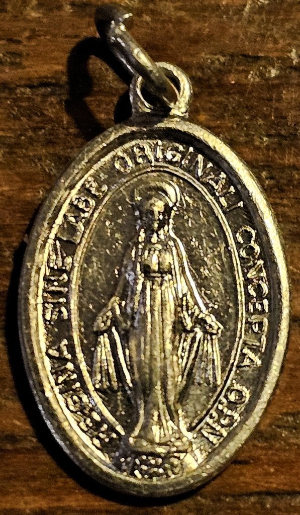 Zilveren ketting (835) met zilverkleurig medaillon – Italië, Ophalen of Verzenden, Zilver, Buitenland