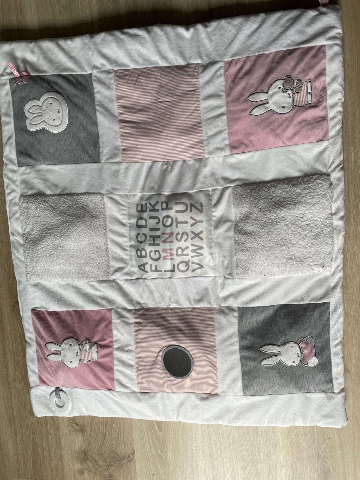 Nijntje Speelkleed met Spiegeltje, knisperdeel en bijtring, Ophalen of Verzenden, Zo goed als nieuw, Speelkleed