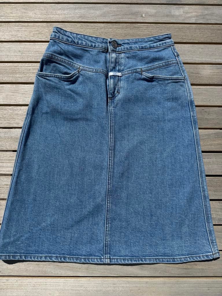 Closed spijkerrok maat 26, Kleding | Dames, Blauw, Ophalen of Verzenden, Zo goed als nieuw, Knielengte