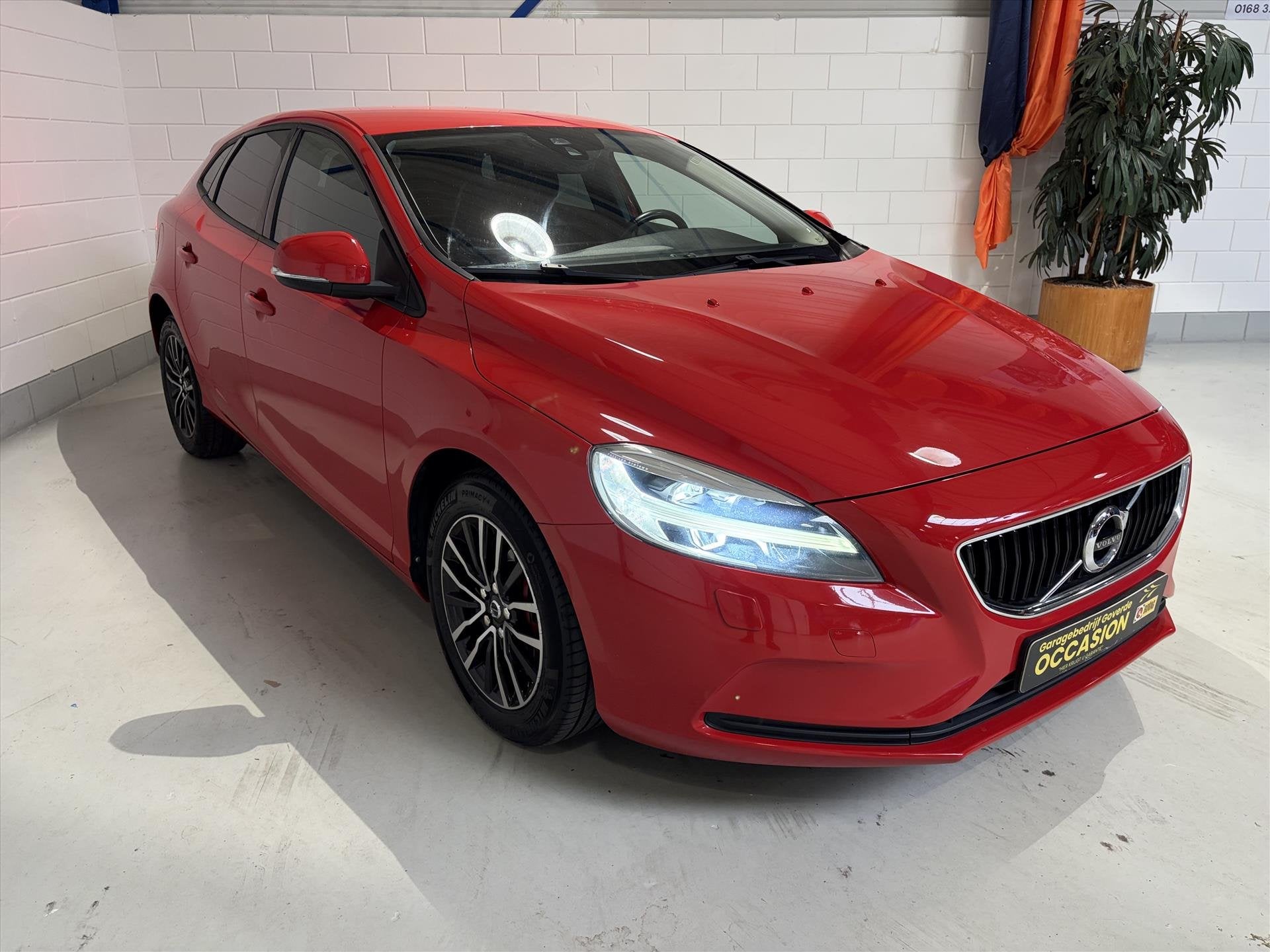 VOLVO V40 1.5T T2 122PK AUT6 Nordic+, Cruise, Navi, Stoelver, Auto's, Stof, 4 cilinders, 700 kg, 122 pk