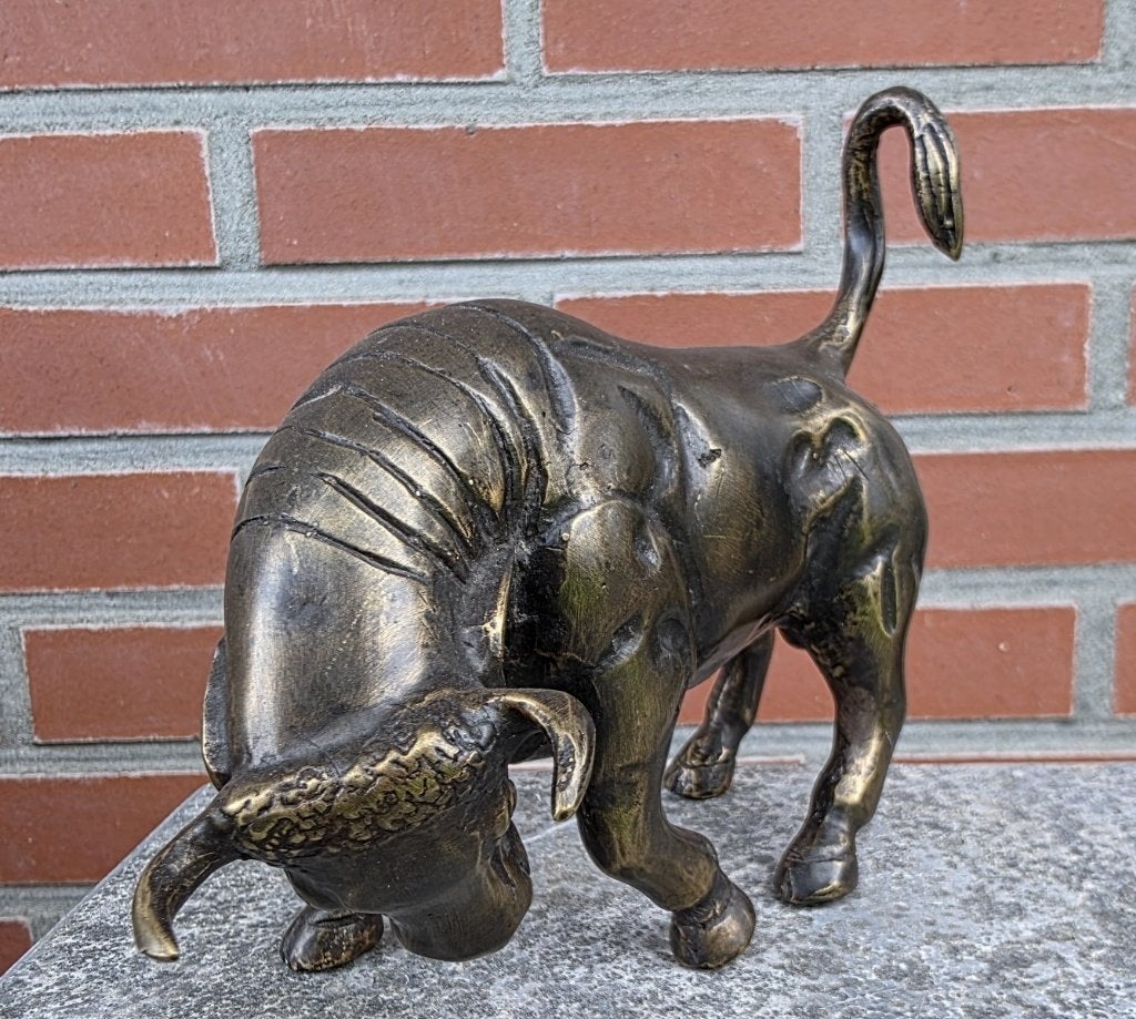 Bronzen Stier – Kracht en Vastberadenheid / brons, Ophalen of Verzenden, Nieuw, Boerderijdier, Beeldje of Figuurtje