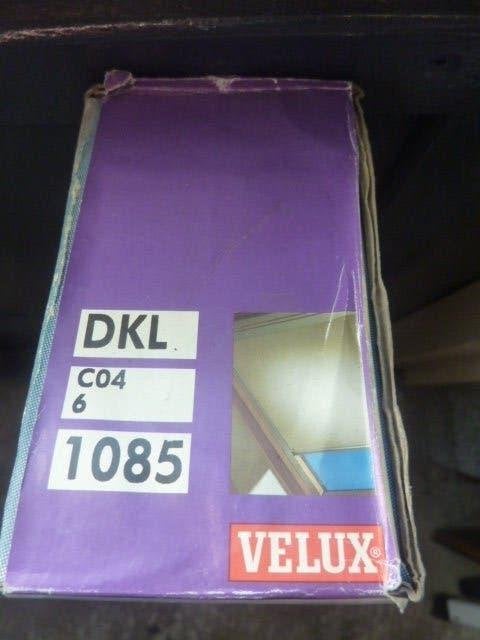 Nieuwe Velux verduisteringsgordijnen / DKL C04 ( 55 x 98 ), Minder dan 50 cm, Blauw, Nieuw, Ophalen of Verzenden