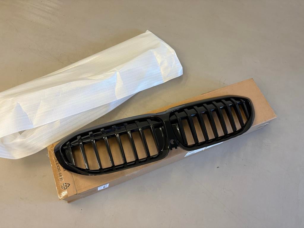 BMW G20 en G21 Nieren Grille Glanzend Zwart 51138072086 ORIG, Ophalen, Voor, Nieuw, Bumper