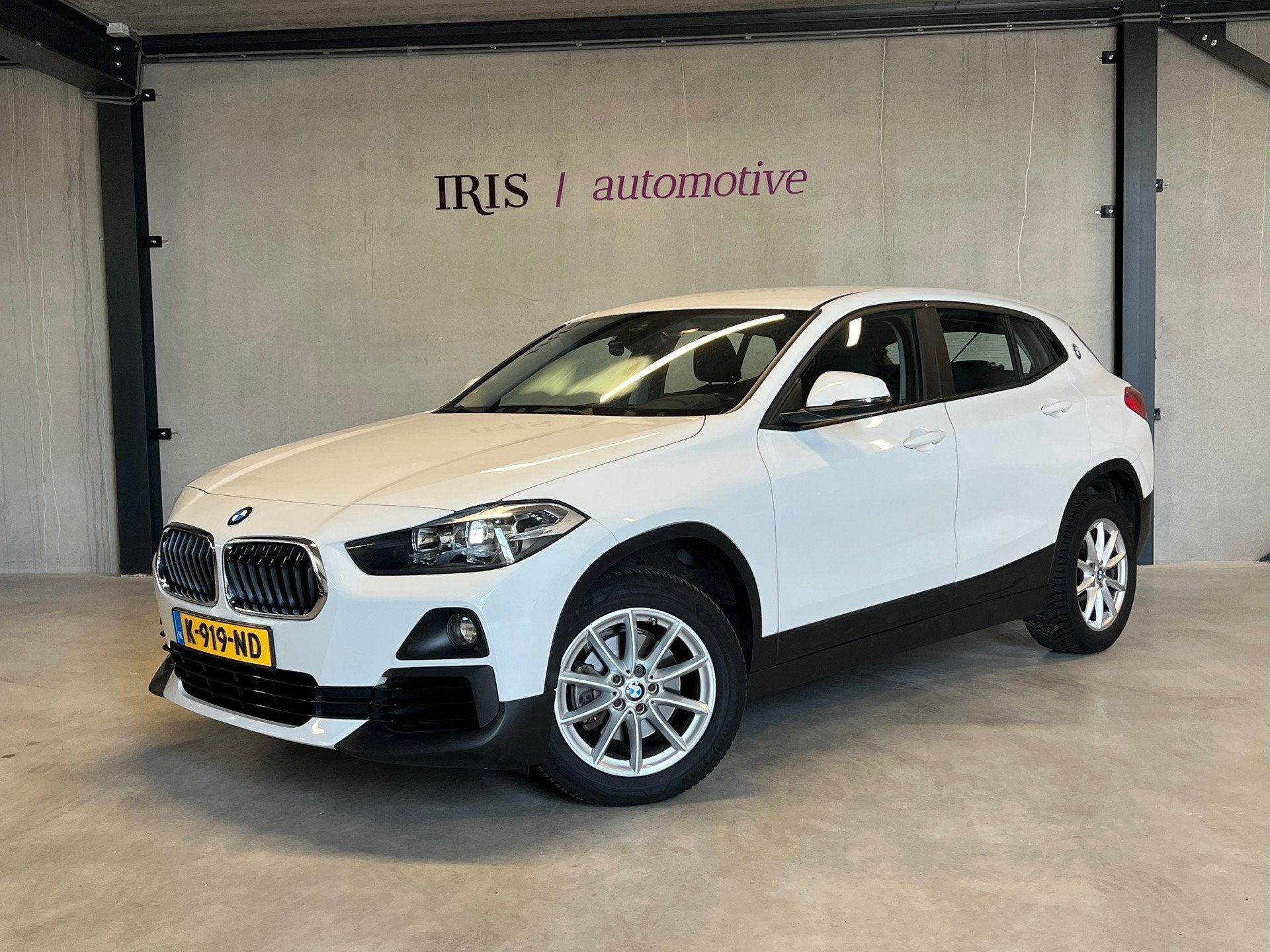 BMW X2 sDrive18i - Trekhaak - Cruise Control - Navi - All-Se, Voorwielaandrijving, Automatische klimaatregeling, Gebruikt, Wit