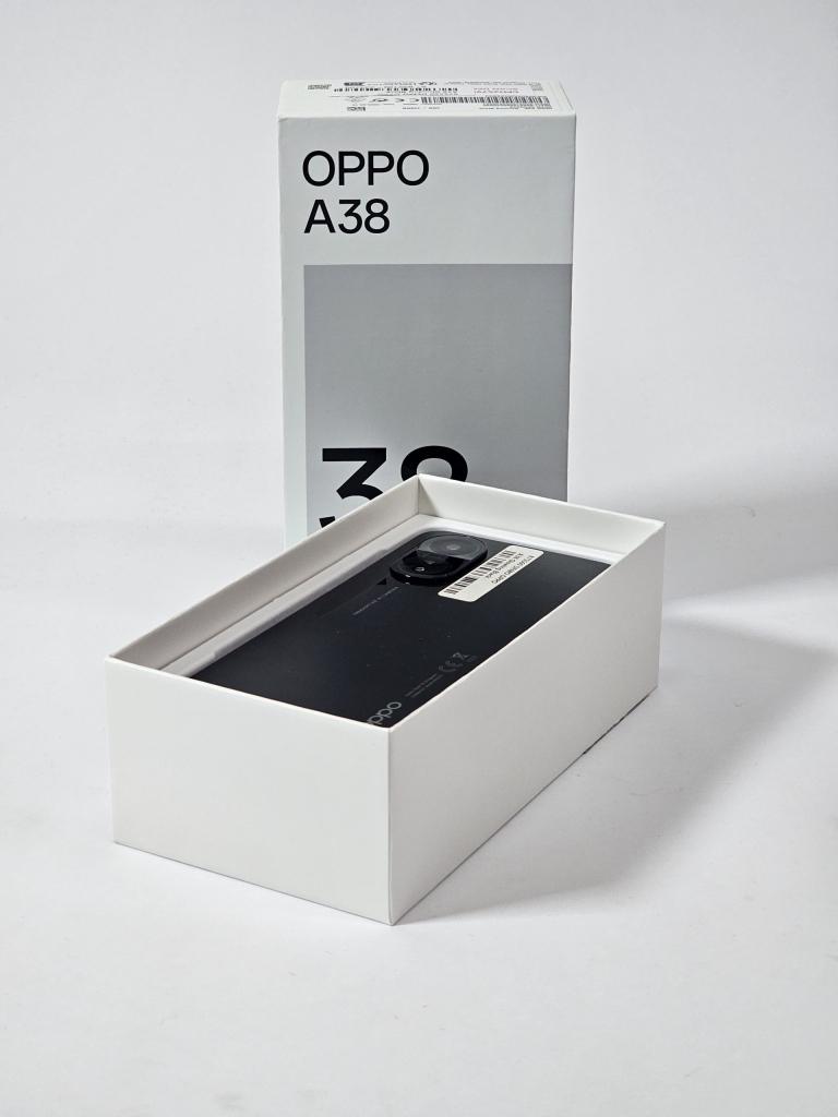 OPPO - A38 - 128GB - Zwart | Tweedehands
