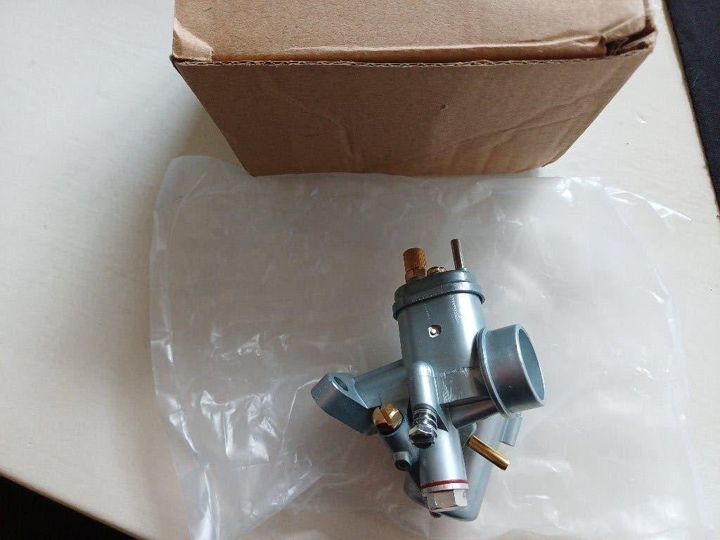 Nieuwe in de doos tomos 4l carburateur imitatie 12mm, Ophalen of Verzenden, Nieuw, Carburateur, Overige merken