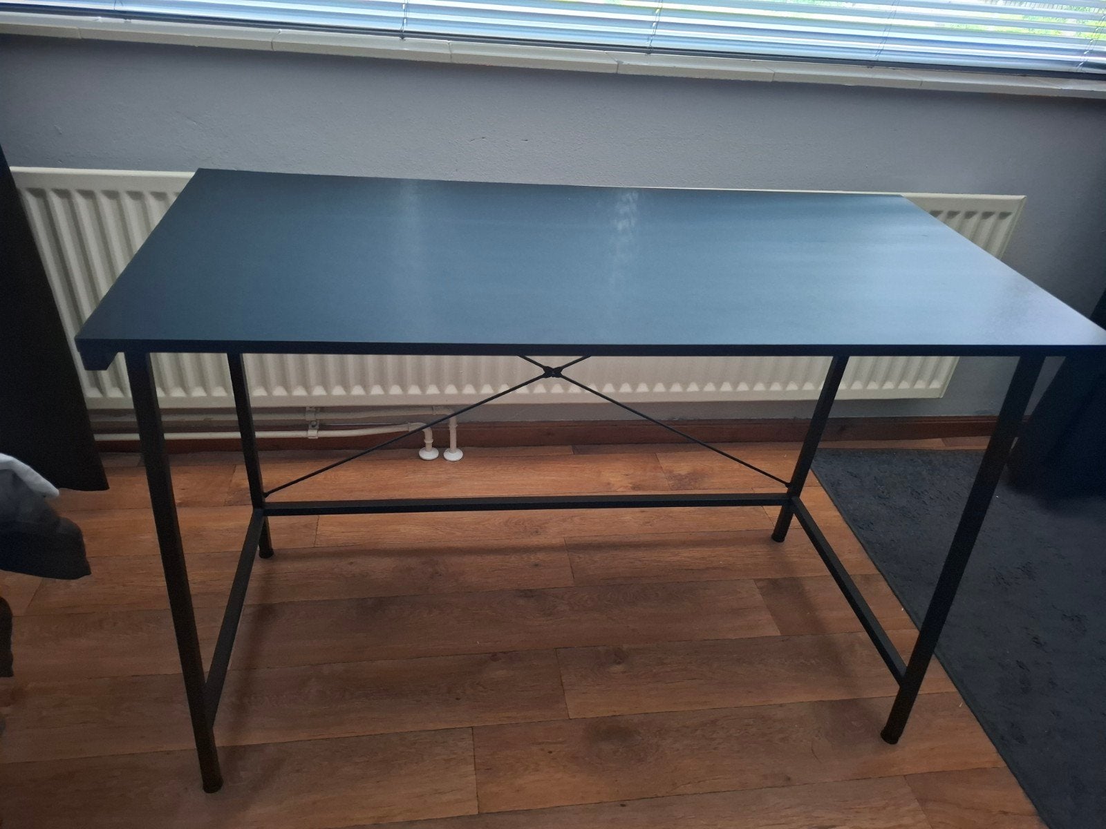 Klein bureau., Ophalen