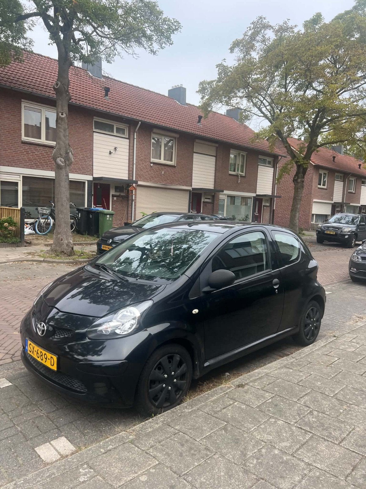 Toyota Aygo 1.0 12V Vvt-i 3DRS MMT 2011 Zwart, Voorwielaandrijving, 4 stoelen, Handgeschakeld, Particulier