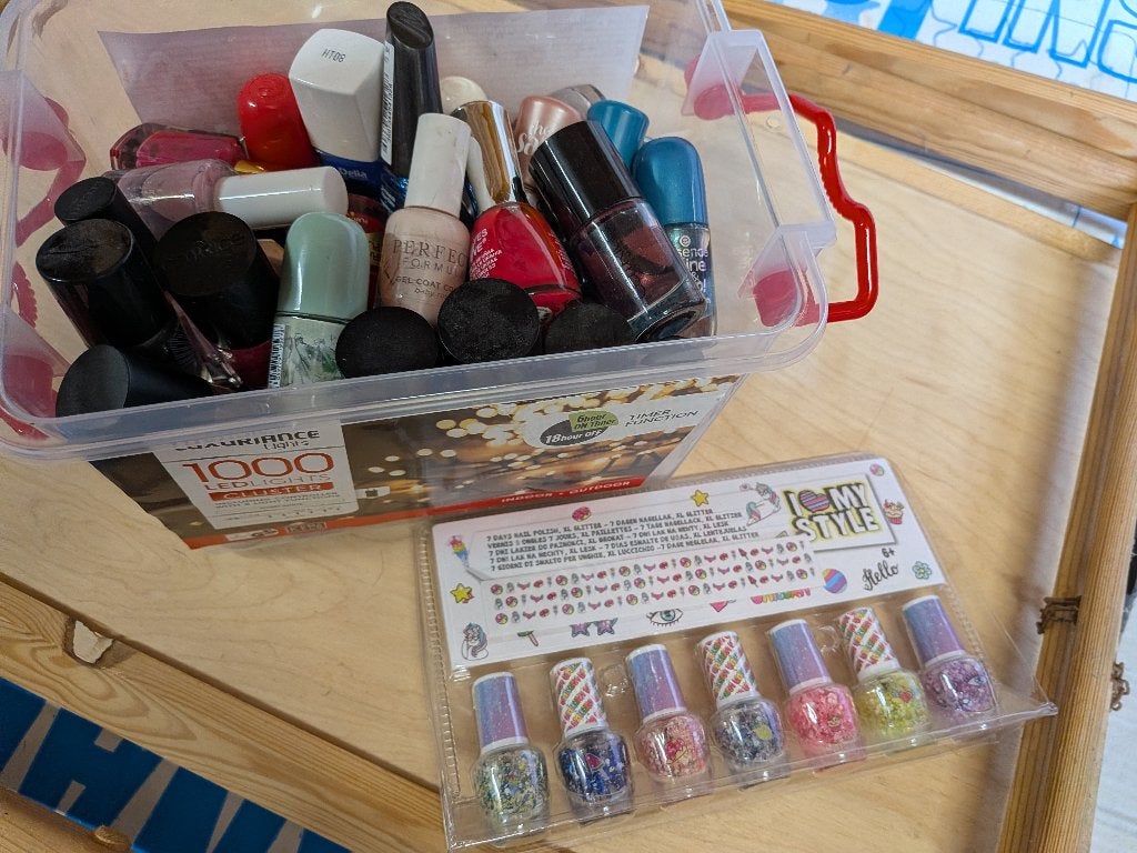 nagellak compleet pakket, Sieraden, Tassen en Uiterlijk, Uiterlijk | Cosmetica en Make-up, Overige kleuren, Nieuw, Ophalen of Verzenden