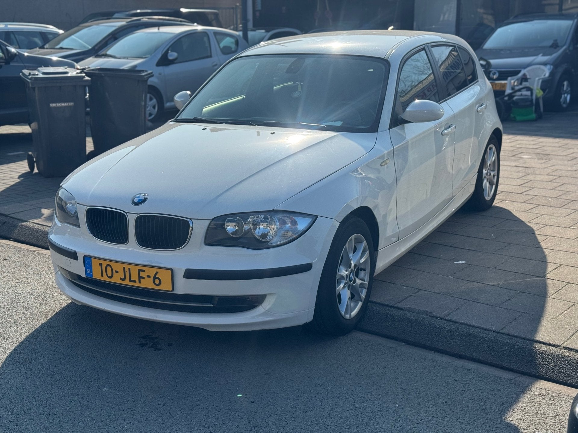 BMW 1-serie 116i Business Line, 1-Serie, Achterwielaandrijving, 4 cilinders, 4 stoelen