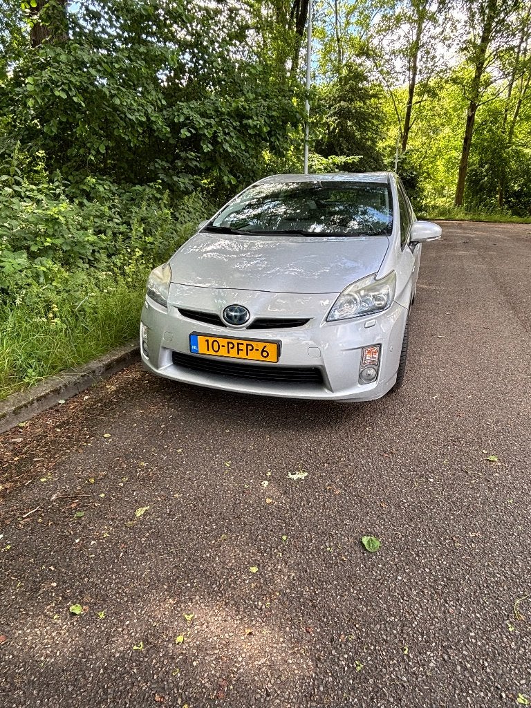 Toyota Prius Executive 1.8 Full Hybrid 136PK Aut 2011 Grijs, 4 cilinders, Grijs, Lichtsensor, Prius