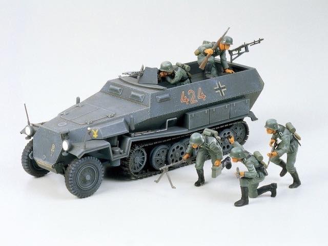 Tamiya	35020	German Hanomag Sd.Kfz.251/1 	1/35	VINTAGE, Tank, Verzenden, 1:32 tot 1:50, Nieuw