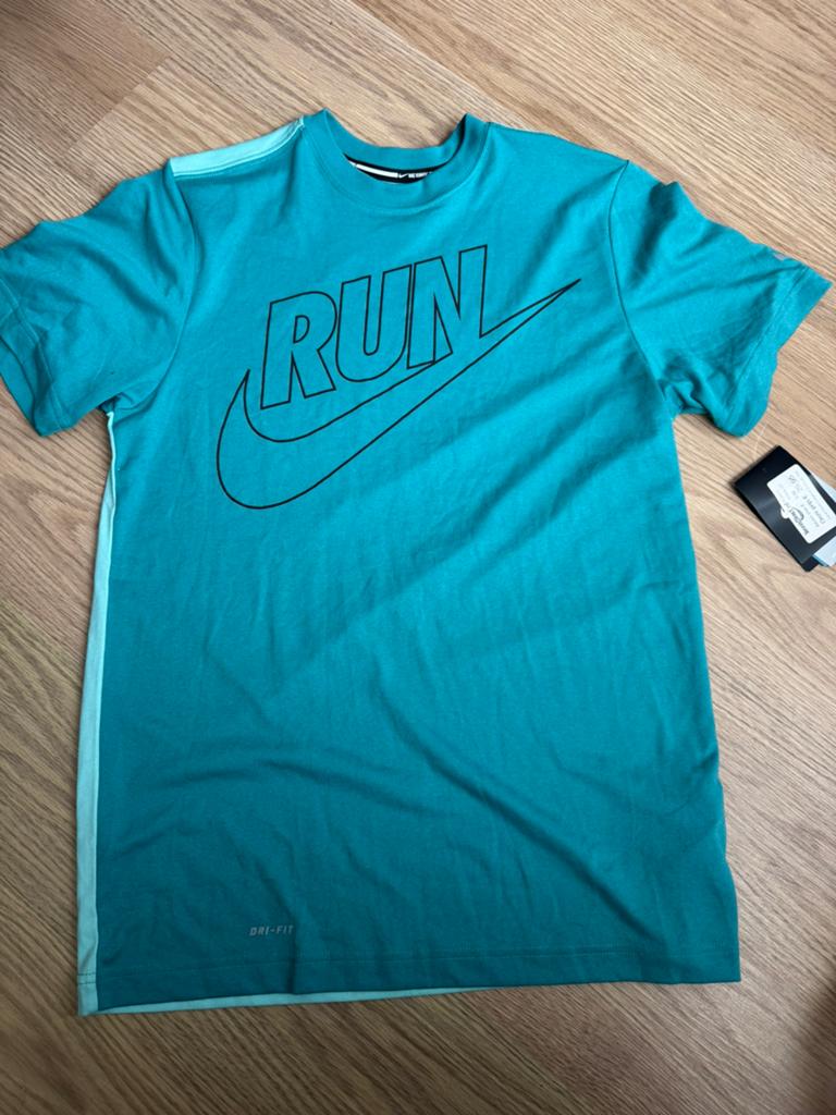 Nike Dri-FIT Sport T-shirt - Turquoise - Maat S, Overige kleuren, Nieuw, Ophalen of Verzenden, Hardlopen of Fietsen