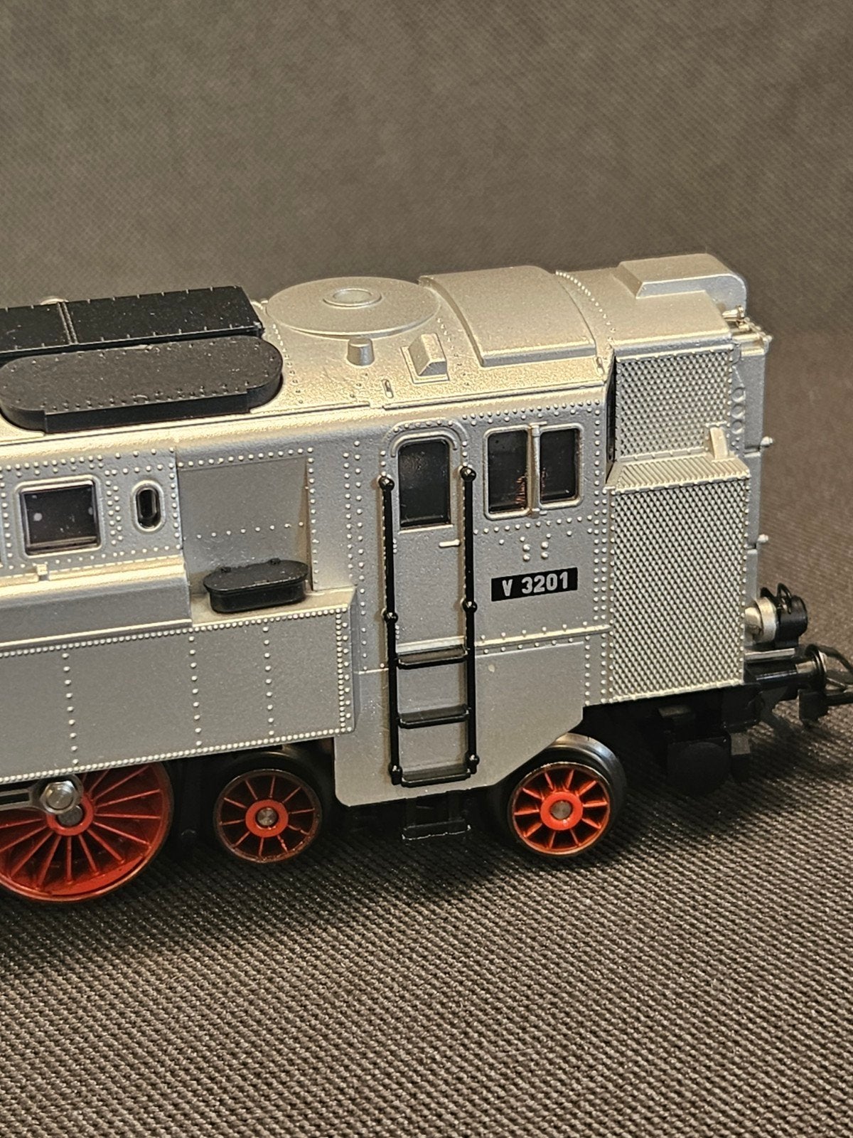 Märklin BR V 3201 Locomotief - Zo goed als nieuw, Locomotief, Info@maerklin.de, Ophalen of Verzenden, Zo goed als nieuw