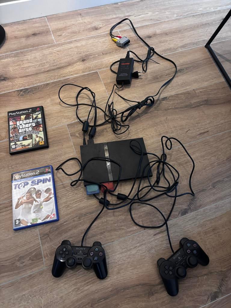 Sony PlayStation 2 Slim met 2 controllers en games, Spelcomputers en Games, Ophalen, Zwart, Met 2 controllers, Slim