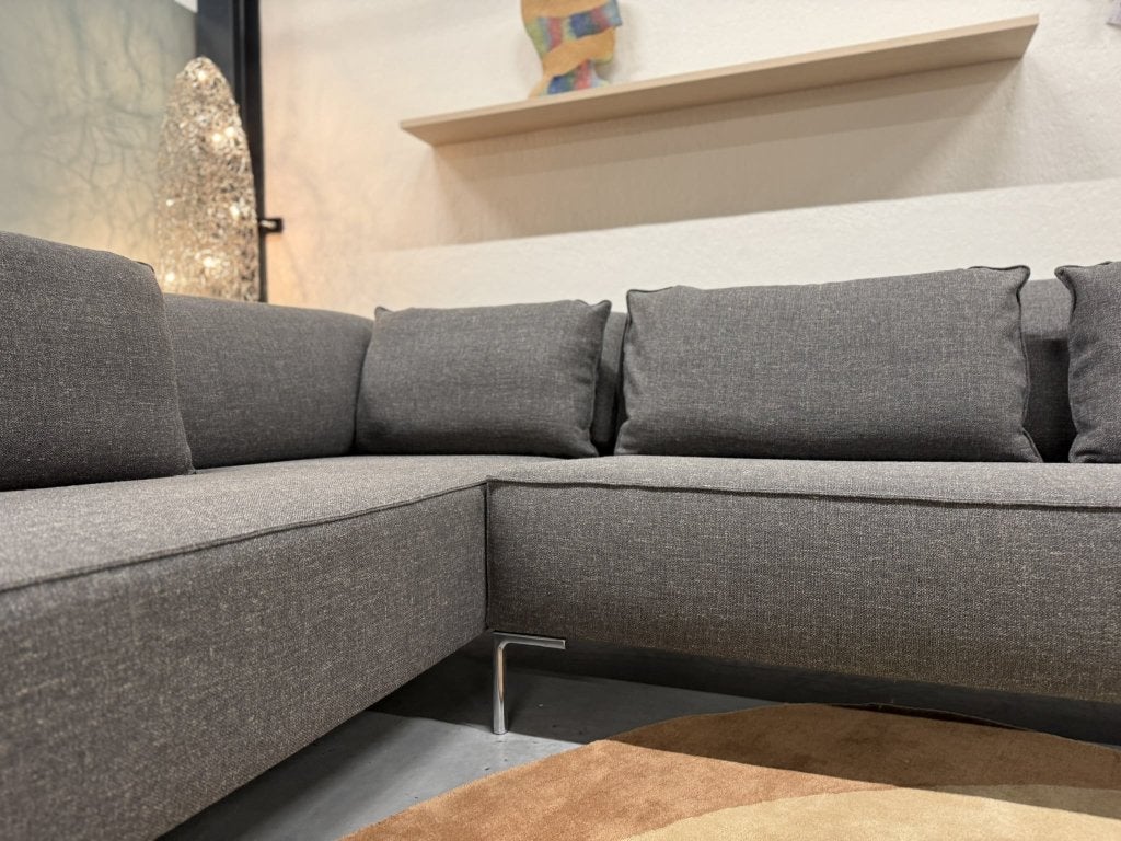 Nieuw Design on Stock Bloq Hoekbank XL milton design bank, Gompenstraat 15, Hoekbank, Ophalen of Verzenden, Contactformulier