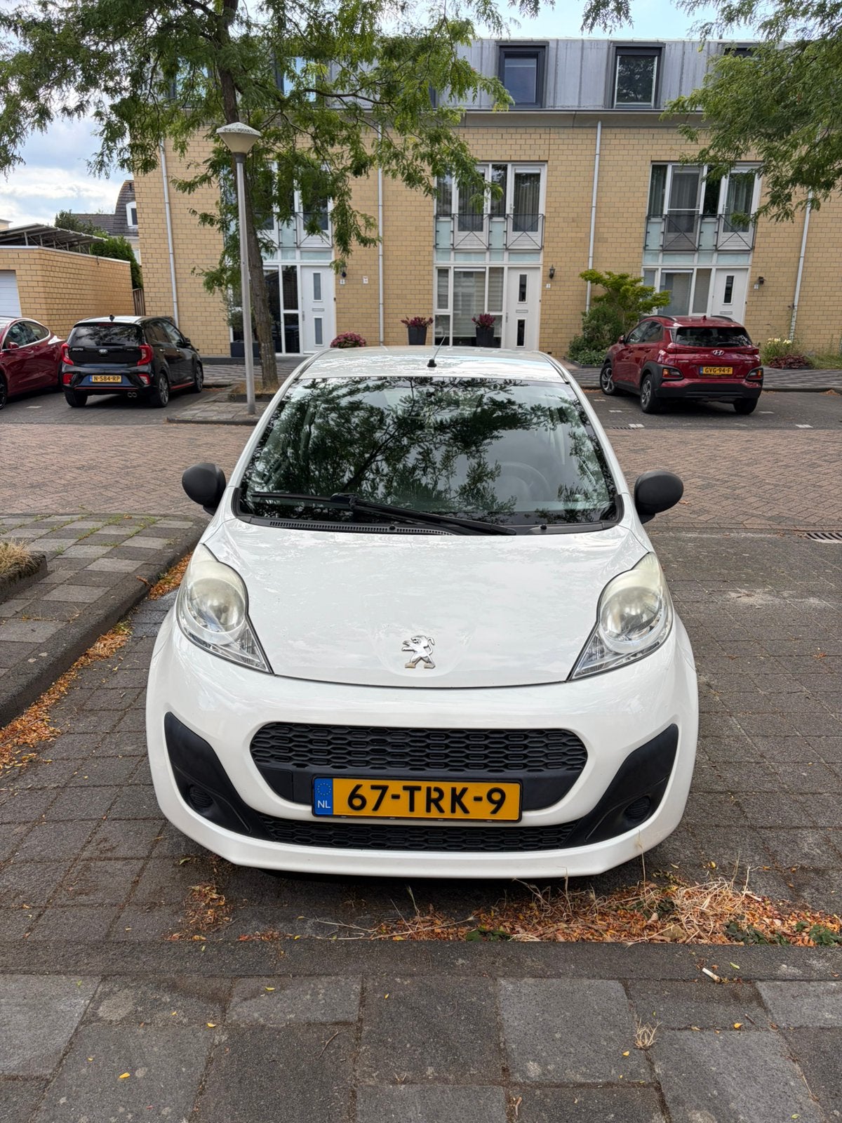Peugeot 107 1.0 12V E-vti 68PK 3DR 2012 Wit, Voorwielaandrijving, 4 stoelen, Origineel Nederlands, Handgeschakeld