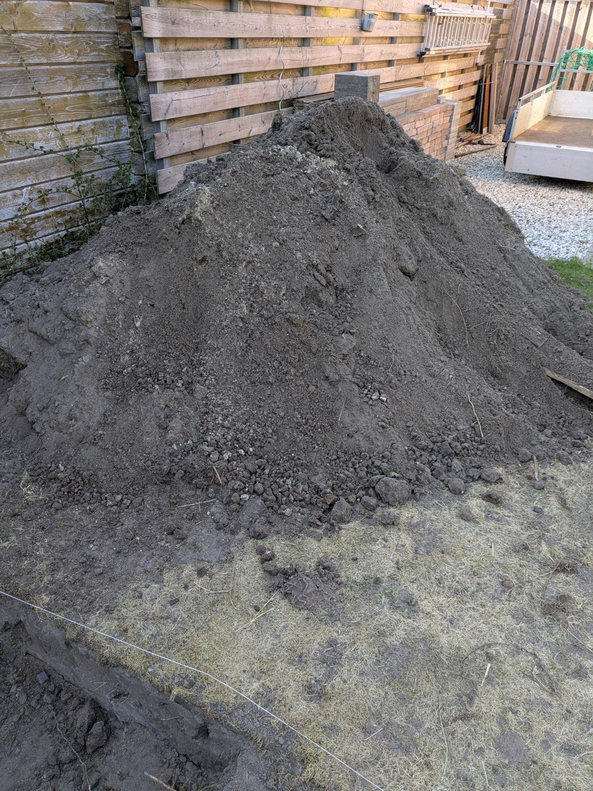 Gratis Zwarte grond / Tuinaarde, Tuin en Terras, Zand, Ophalen, Gebruikt, Overige typen