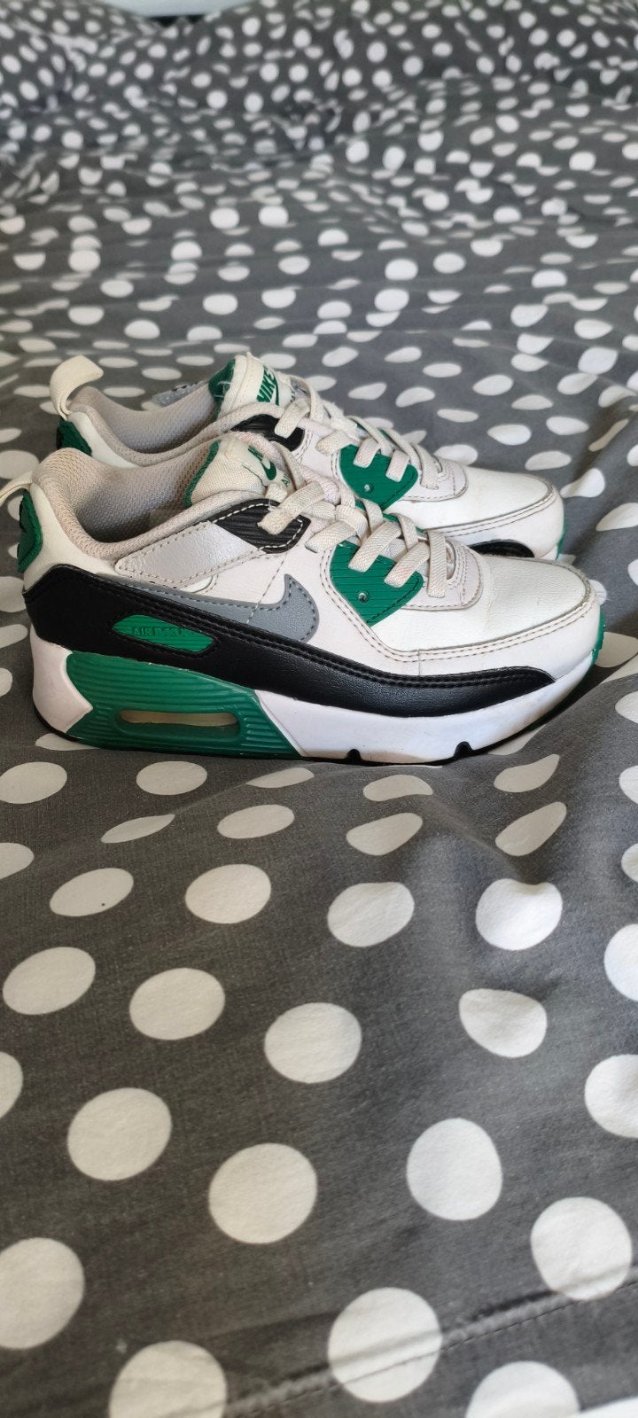 Nike Air Max zwart wit groen maat 30, Gebruikt, Ophalen of Verzenden, Nike, Jongen of Meisje