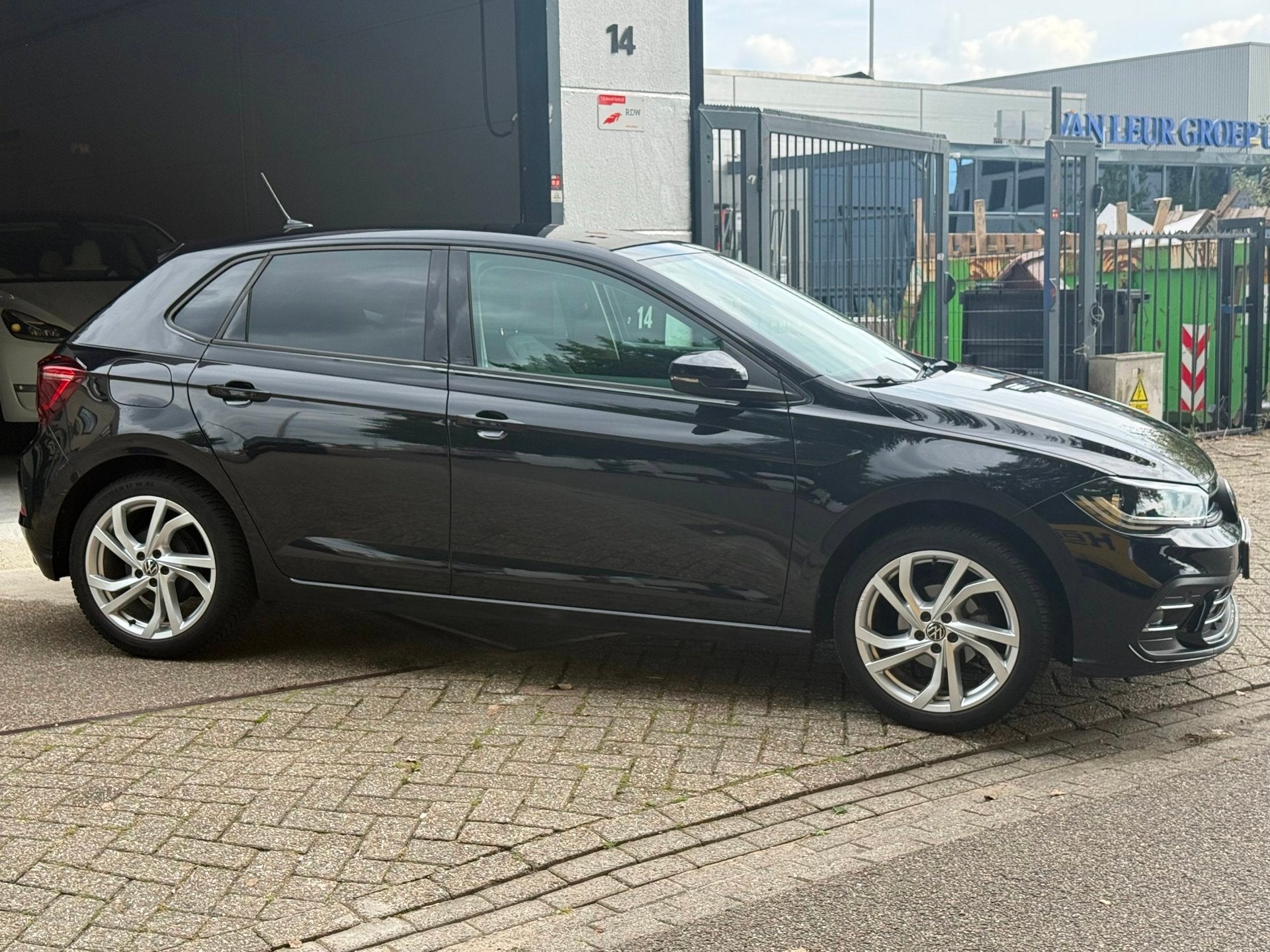 Volkswagen Polo 1.0 TSI Style| Virtual Cockpit | Apple CarPl, Dealer onderhouden, Gebruikt, Euro 6, 1072 kg
