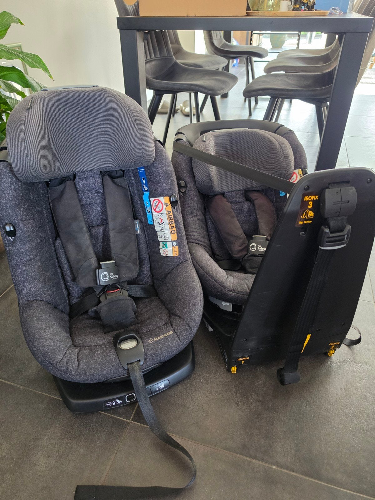 2x maxi cosi axissfix, Ophalen, Gebruikt, 0 t/m 18 kg, Slaapstand