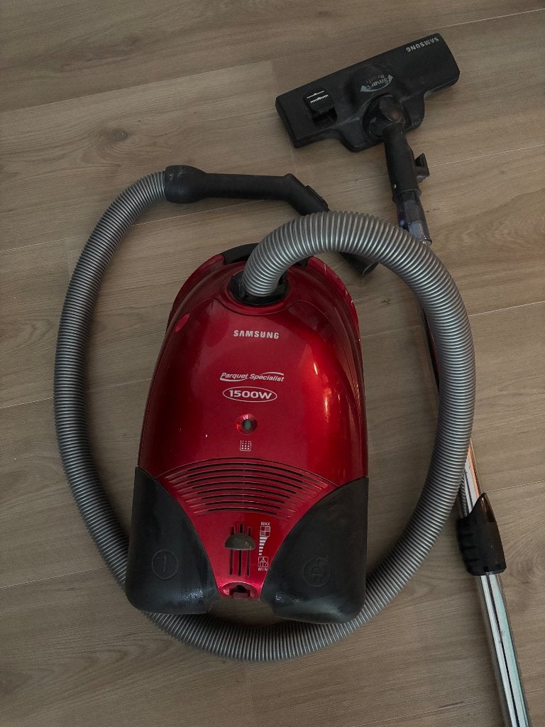 Samsung stofzuiger met steel 1500w, snel weg, Ophalen, Gebruikt, 1200 tot 1600 watt