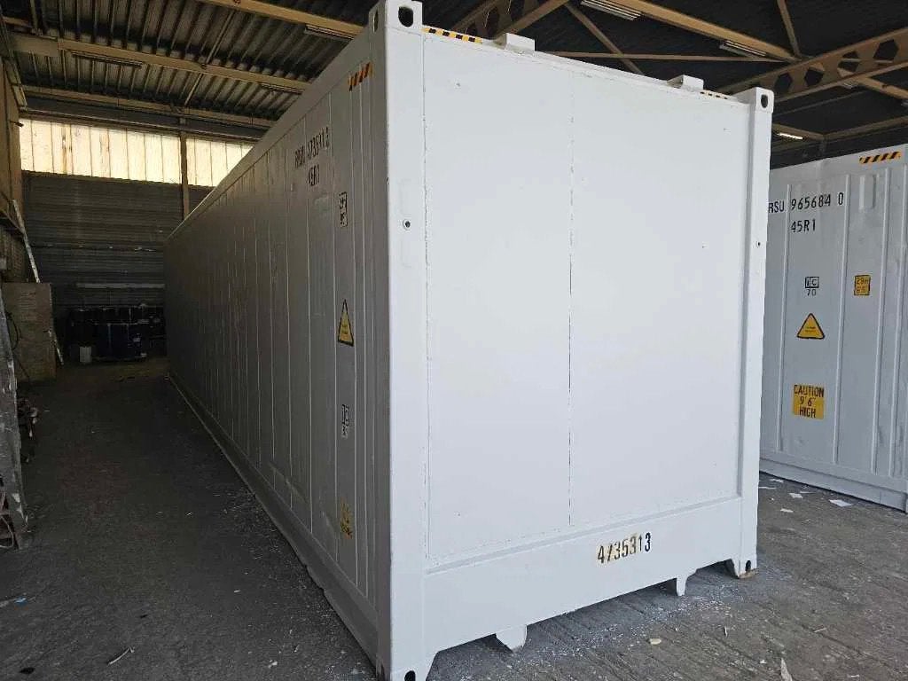 VERNOOY REEFER SHELL 5739709, Dave Vernooij, Davevernooij@icloud.com, Kellensedwarsweg 9
4004JC  Tiel, NL