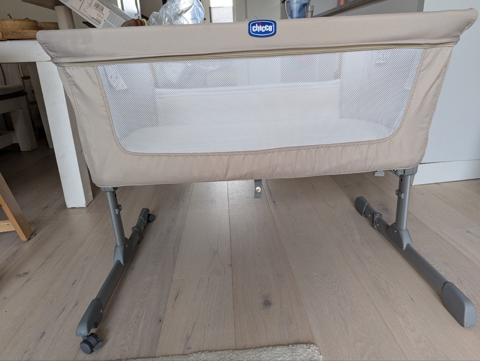 Chicco Next2Me Essential Co-Sleeper Wieg - Zo goed als nieuw, Ophalen of Verzenden, Zo goed als nieuw, Wieg