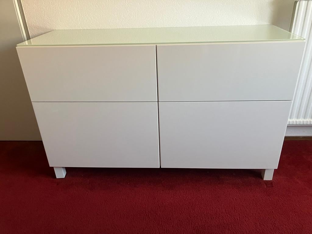Luxe IKEA BESTÅ Kast 120cm – Hoogglans Wit - glazen blad, Ophalen, Zo goed als nieuw, 25 tot 50 cm, Met deur(en)