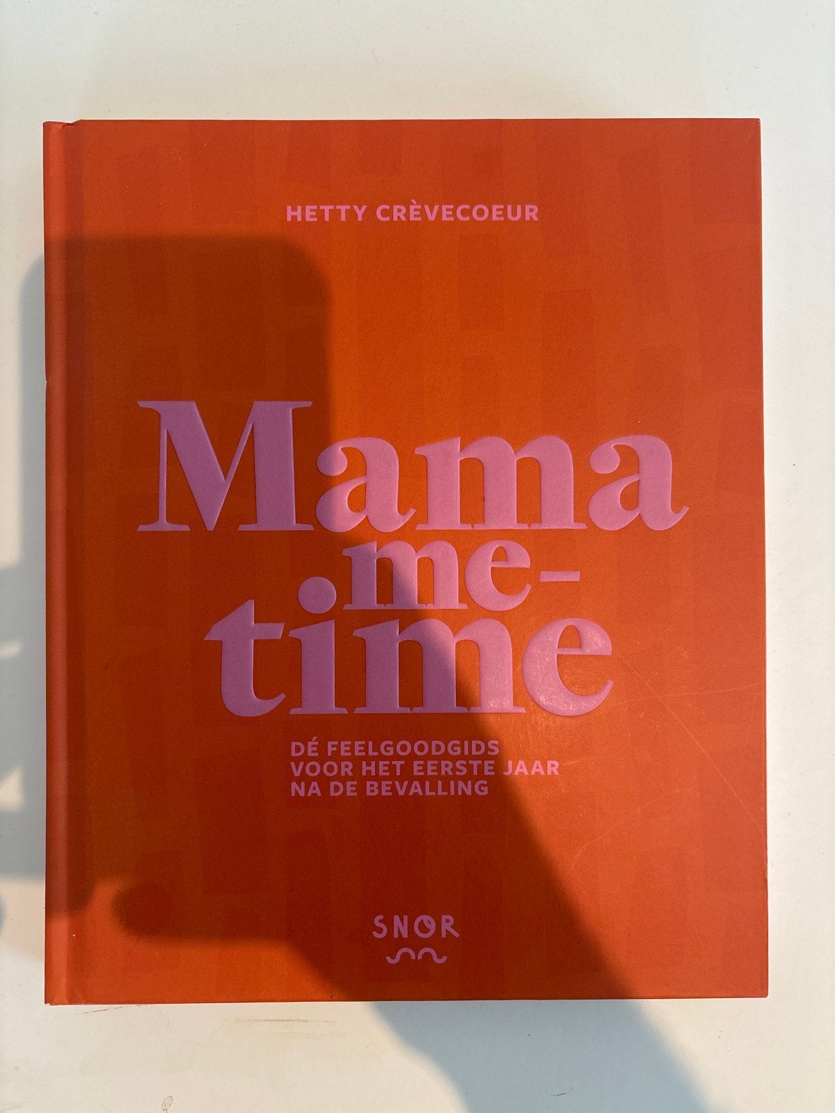 Mama me-time: Feelgoodgids voor het eerste jaar na bevalling, Ophalen of Verzenden, Zo goed als nieuw, Zwangerschap en Bevalling