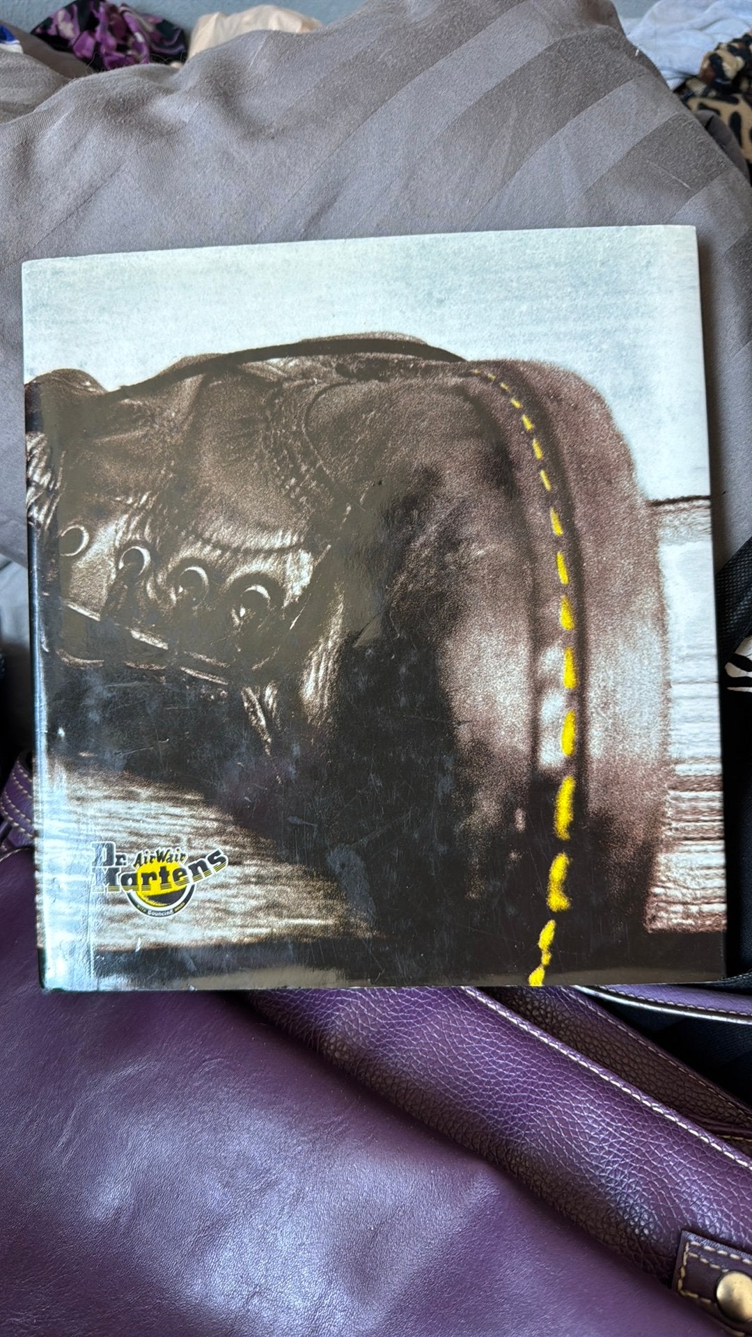 Dr. Martens Boek, Ophalen of Verzenden, Zo goed als nieuw, Mode algemeen