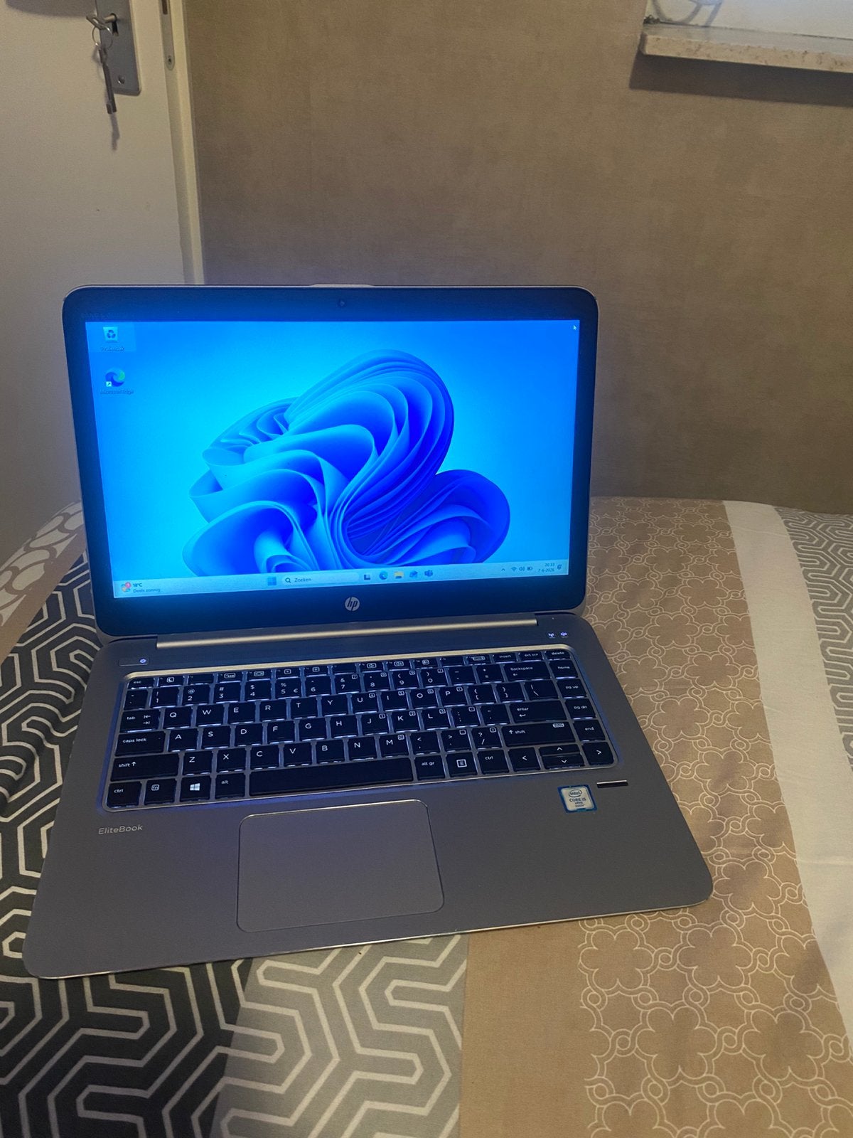 Tk hp elitebook i5 core cpu 6300u 2.50 ghz, 2 tot 3 Ghz, Qwerty, 8 GB, 14 inch