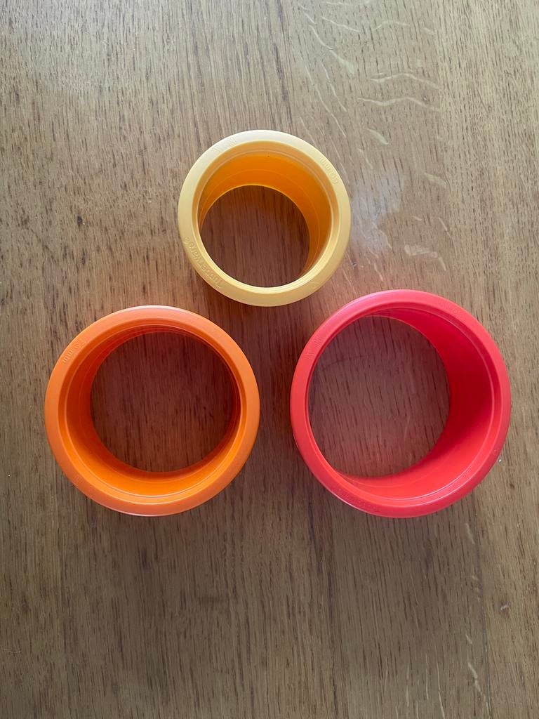 Nieuwe Tupperware uitsteekvormpjes set van 3, Ophalen of Verzenden, Nieuw, Geel, Overige typen