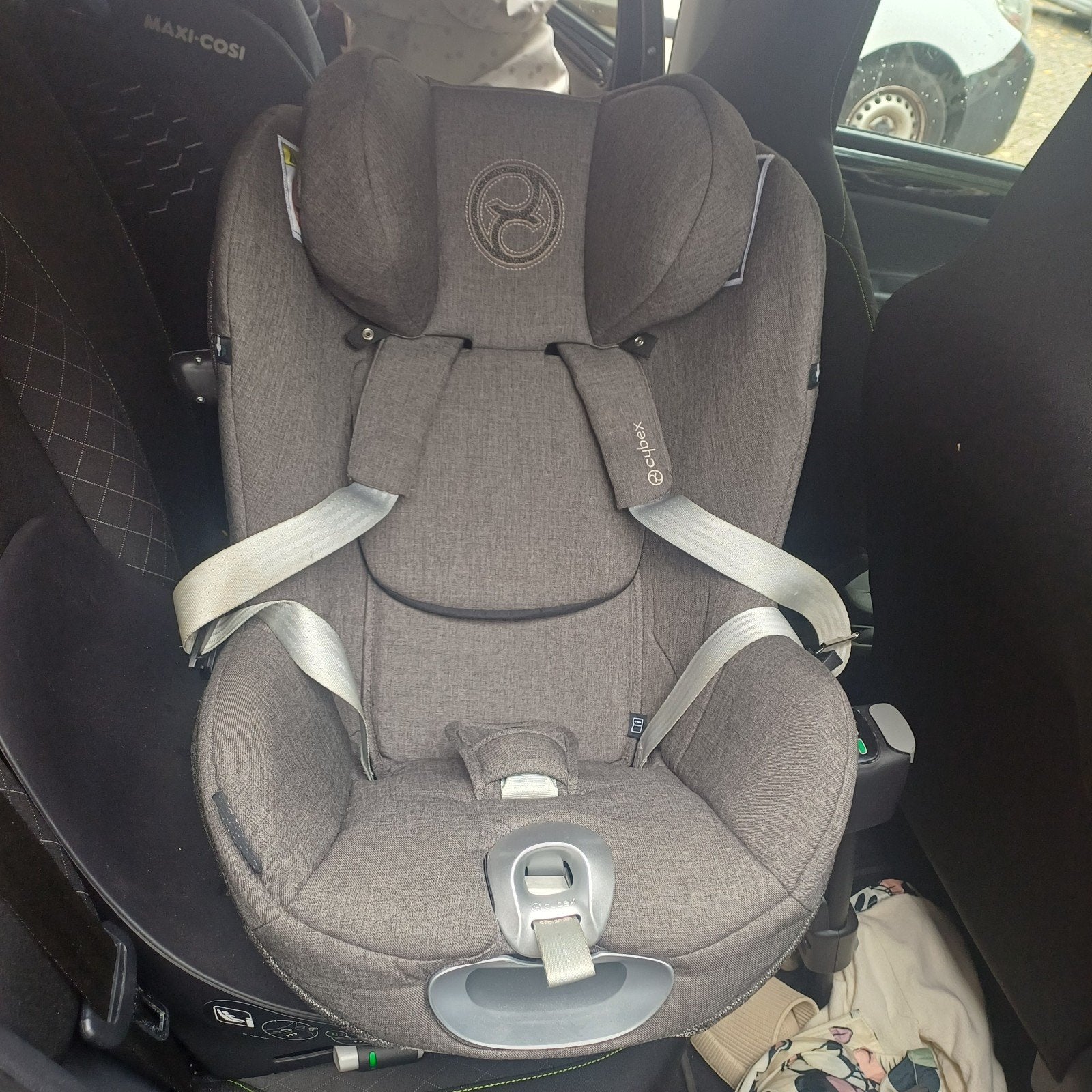 Cybex Base Z2 i-Size Isofix + Cybex Z i-Size autostoel, Overige merken, Verstelbare rugleuning, Gebruikt, 0 t/m 18 kg