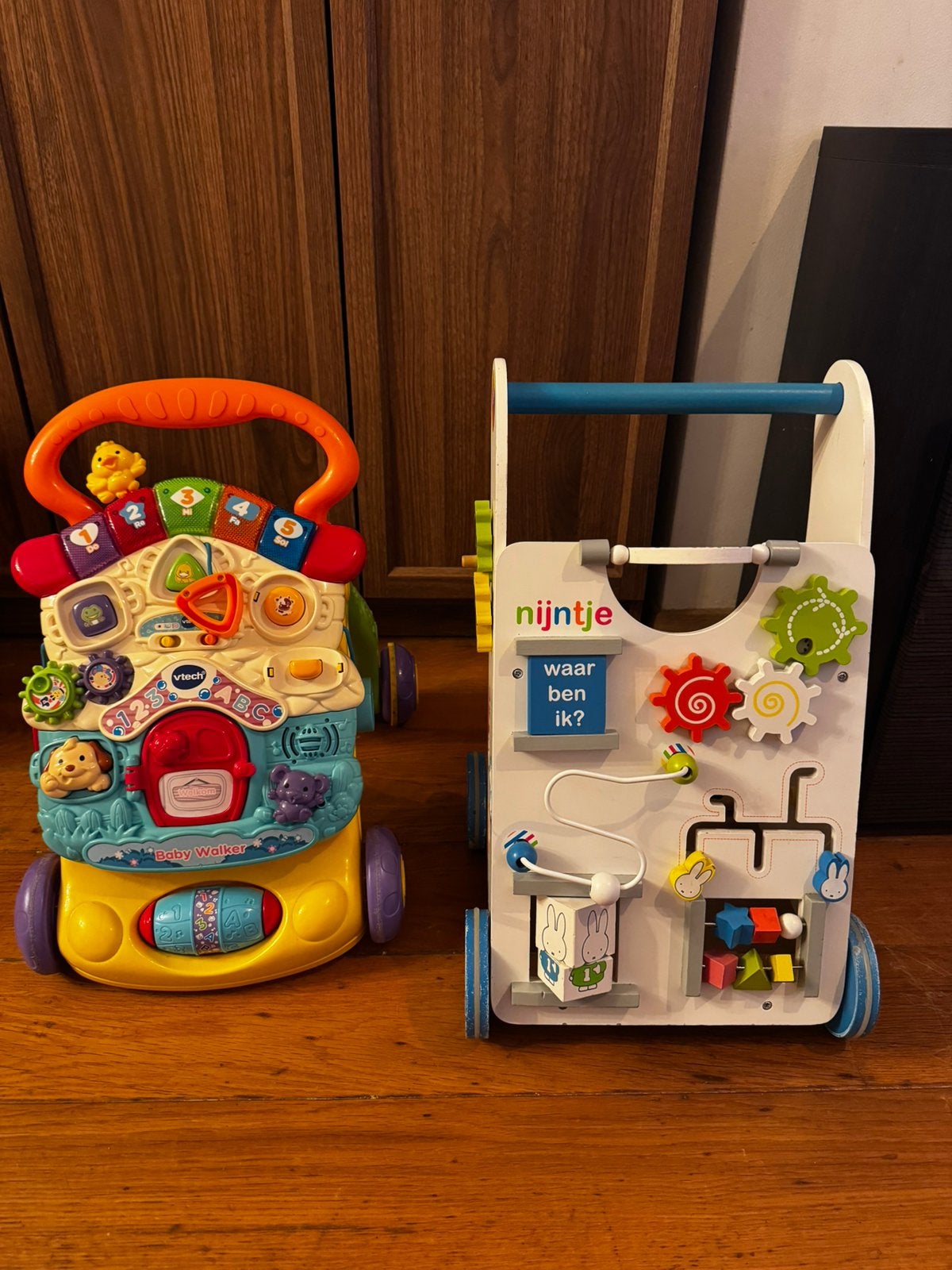 Loopwagentje baby dreumes nijntje en vtech, Ophalen, Zo goed als nieuw