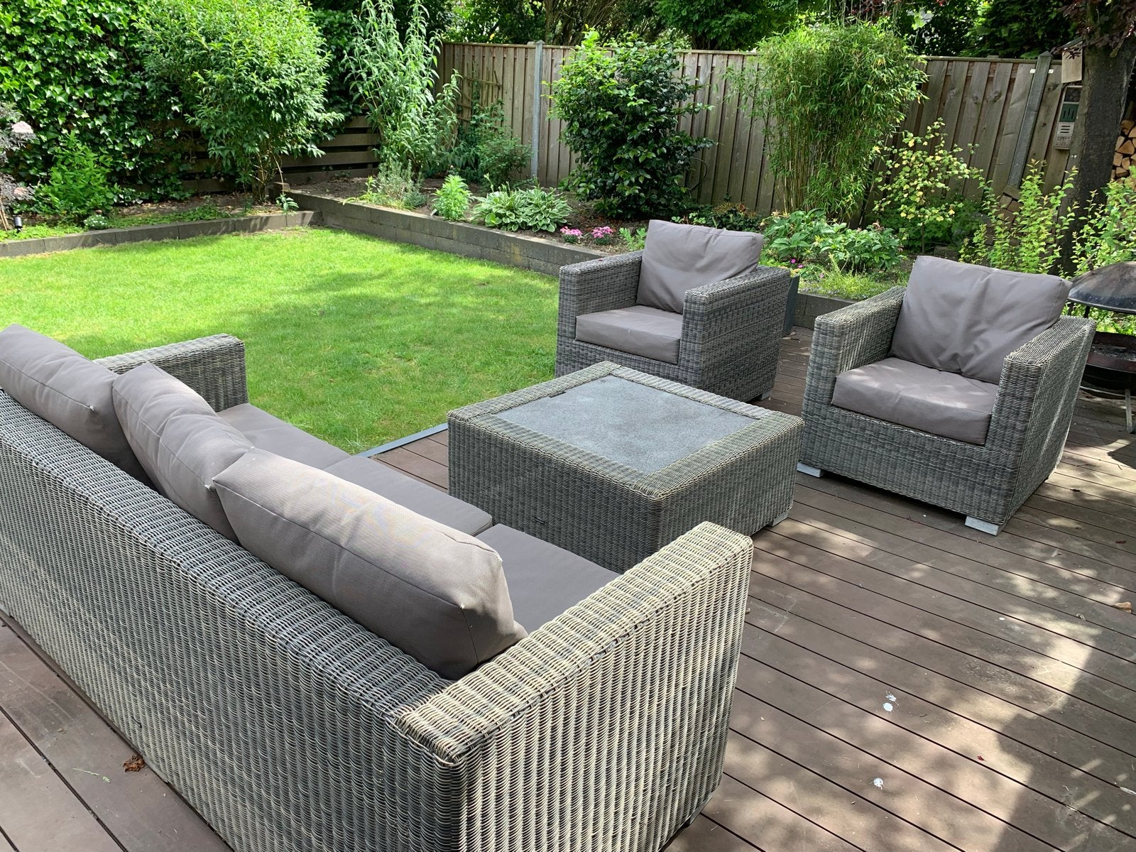 Complete loungeset met tafel en all-weather kussens, Ophalen, 5 zitplaatsen, Gebruikt, Loungeset