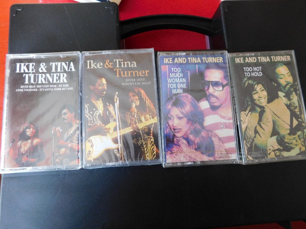 ike and tina turner cassette bandjes nieuw, Ophalen, 2 t/m 25 bandjes, Origineel, Pop