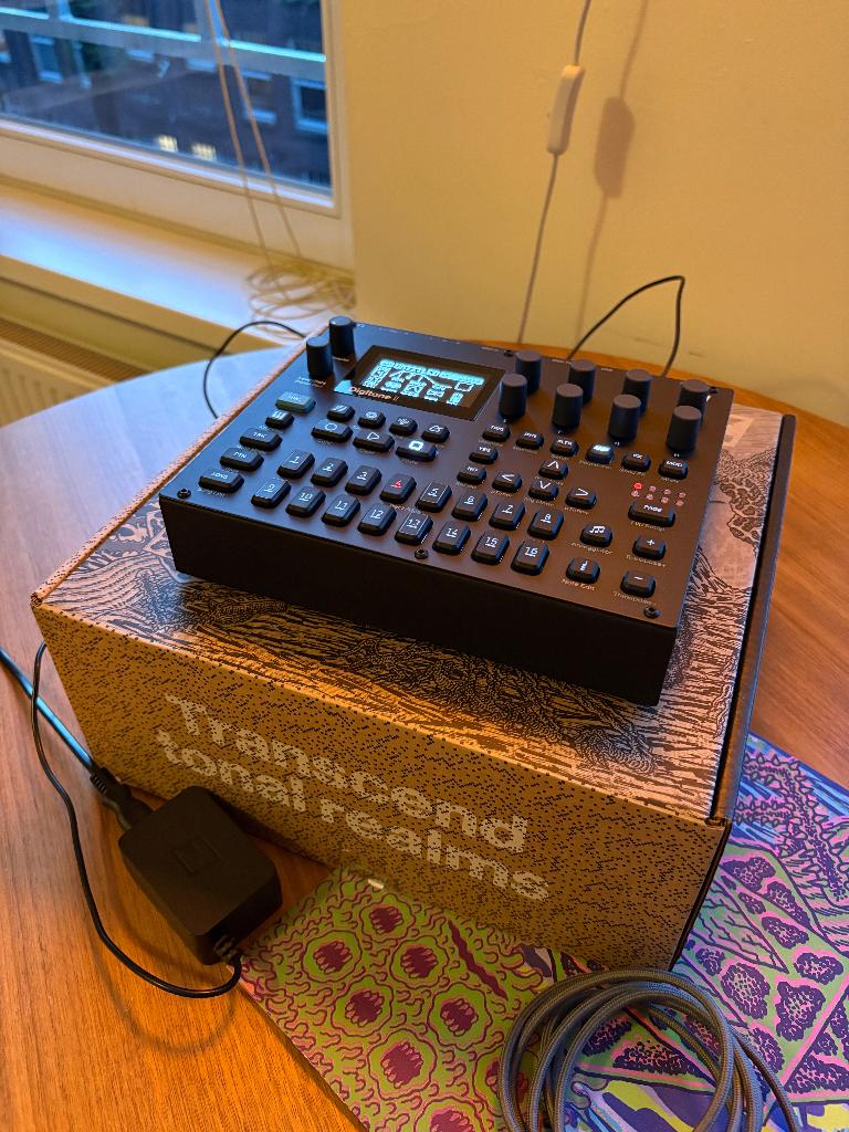 Elektron Digitone 2, Overige merken, Zo goed als nieuw, Met midi-aansluiting, Overige aantallen