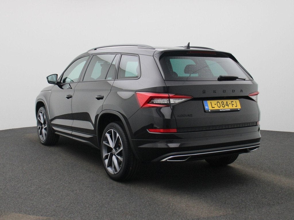 Skoda Kodiaq 1.5 TSI Sportline Business | STOEL-STUURWIELVER, Auto's, Skoda, Voorwielaandrijving, 12 maanden, 4 cilinders, Alcantara