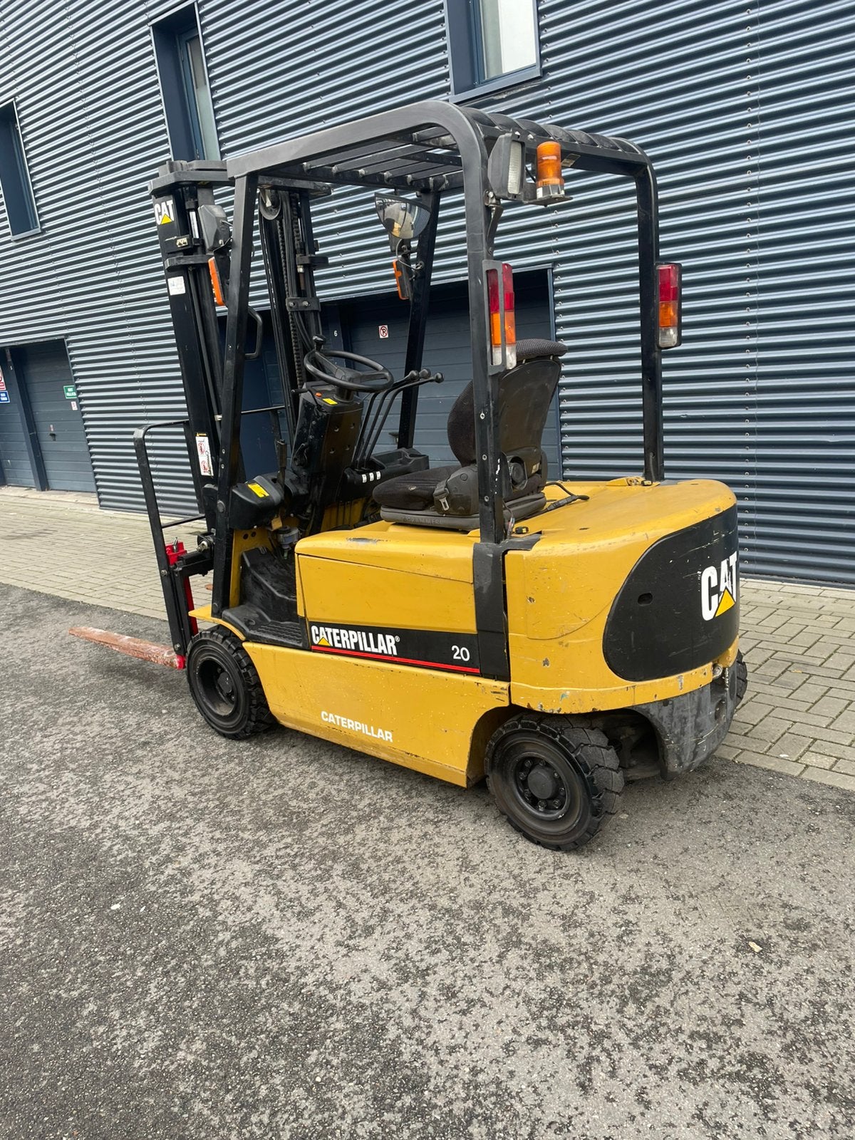 Caterpillar 2000 kg elektrische heftruck, 1000 tot 2000 kg, Ophalen, Elektrisch, Heftruck