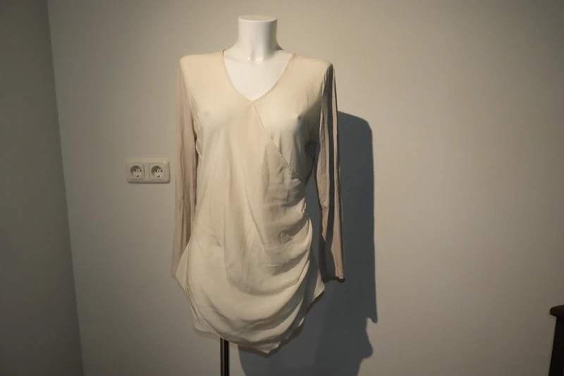 Marccain top zijde voorkant in punt overslag vast room N5/42, Kleding | Dames, T-shirts, Overige kleuren, Verzenden, Maat 42/44 (L)