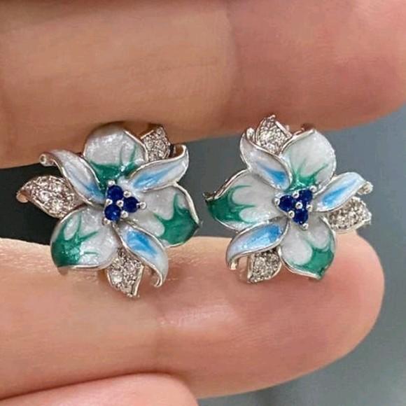 Mooie oorbellen bloem blauwe groene tinten, Verzenden, Zo goed als nieuw, Blauw, Overige materialen