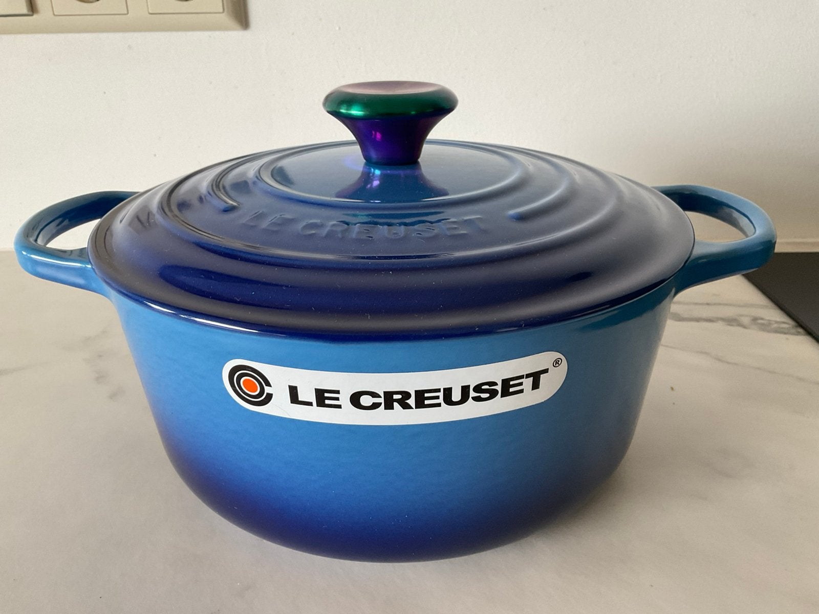 Le creuset 24 cm pan, azure blauw, NOOIT GEBRUIKT, Le Creuset, Ophalen of Verzenden, Zo goed als nieuw, Met deksel