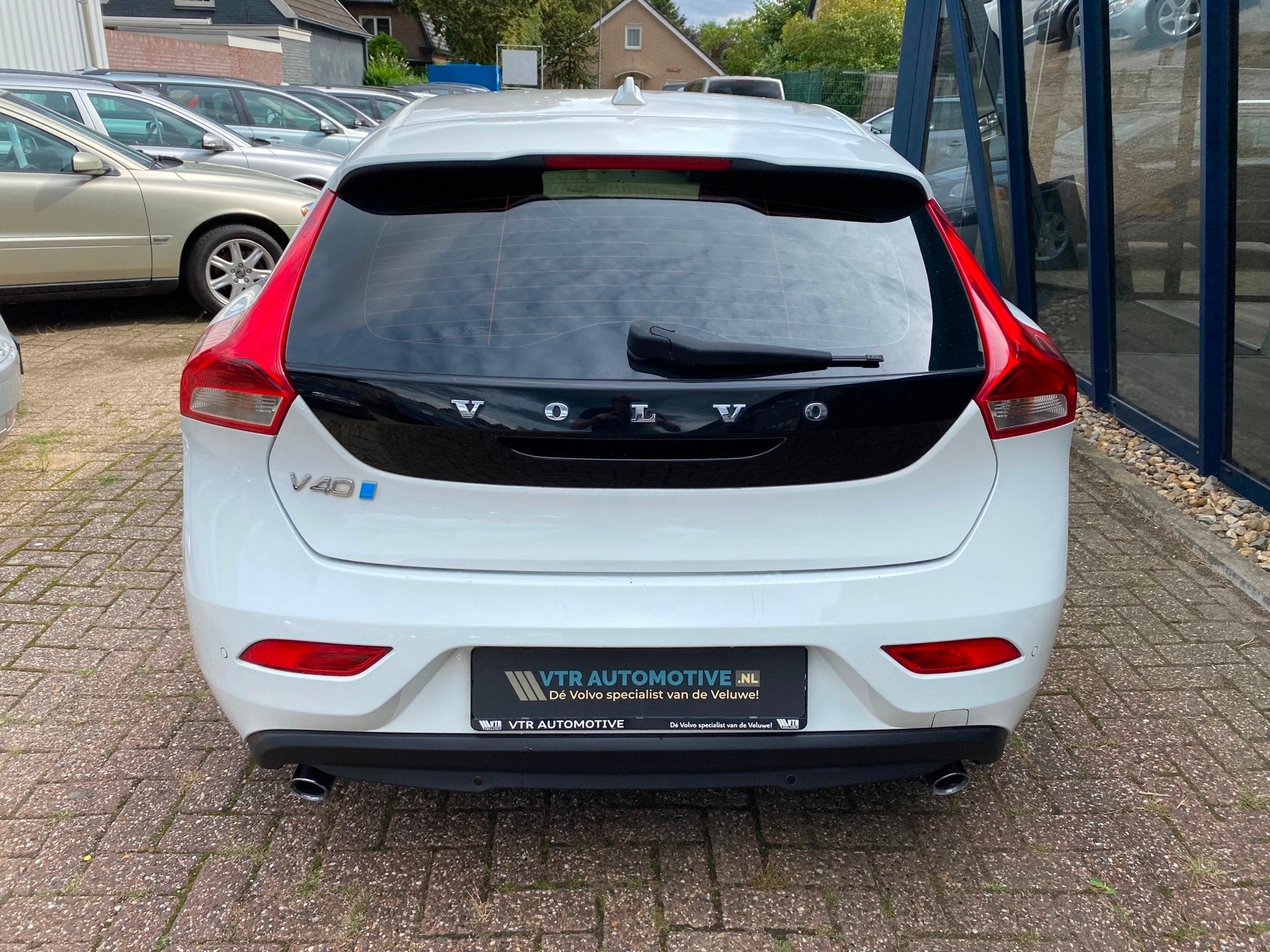 Volvo V40 1.6 T2 Momentum 120PK ''18 VELGEN / XENON / PDC, Auto's, Volvo, Voorwielaandrijving, 1596 cc, Stof, Gebruikt
