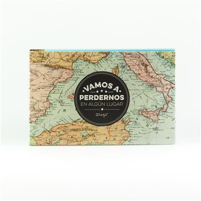 Travel Photo Album with Map Design and Stickers in Spanish, Ophalen of Verzenden, Zo goed als nieuw