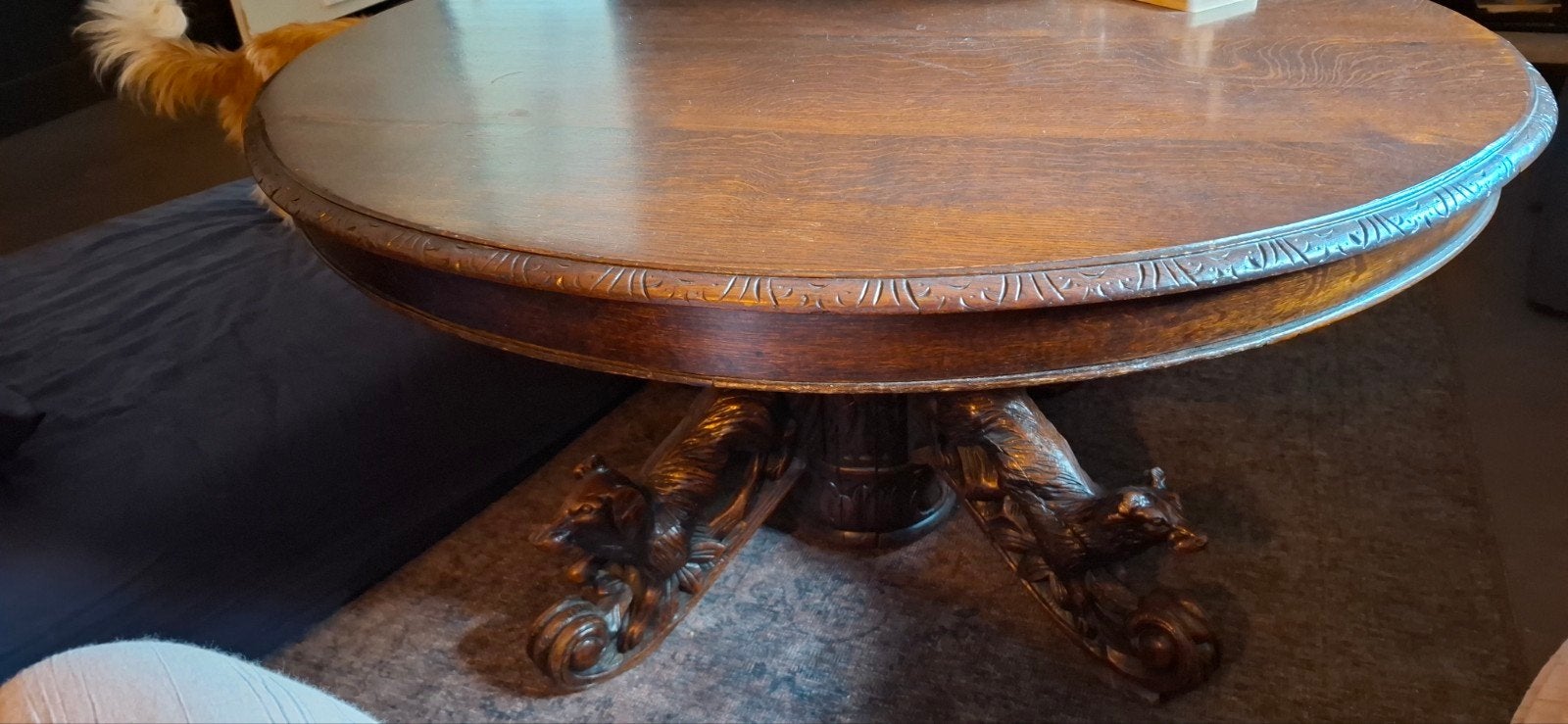 Massief eiken salontafel met houtsnijwerk, Ophalen